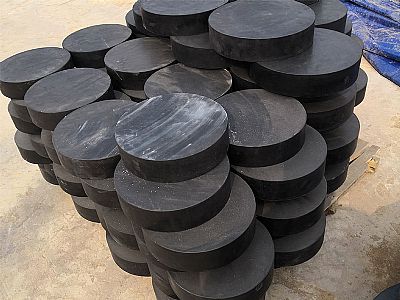 青州市板式橡胶支座由若干层橡胶片与薄钢板经加压硫化